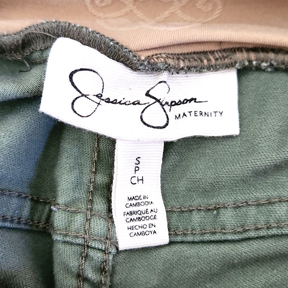 Jessica Simpson - MATERNITY crop pants - Picture 4 of 4